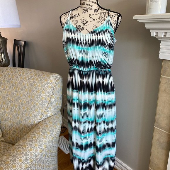 Vince Camuto Radio-Wave Dress (sz M) - Picture 3 of 11